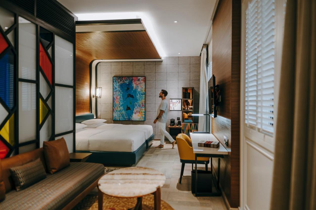 Hotel Andaz Dubai The Palm, By Hyatt Exterior foto A guest room at the hotel